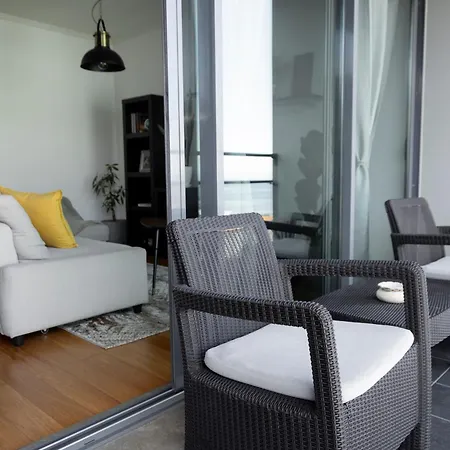 Luxury Ocean View Apartment